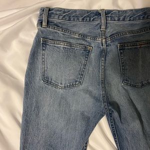 Gap women’s size 26 straight leg blue jeans